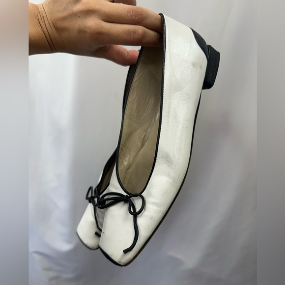 Stuart Weitzman white square toe heeled ballerina flats size 7.5 - Picture 3 of 9